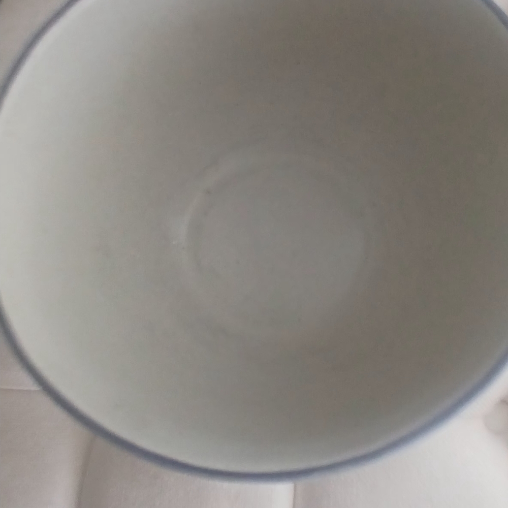 Pfaltzgraff Yorktowne Farmhouse Mixing Bowl with Blue Floral Design - Picture 4 of 7